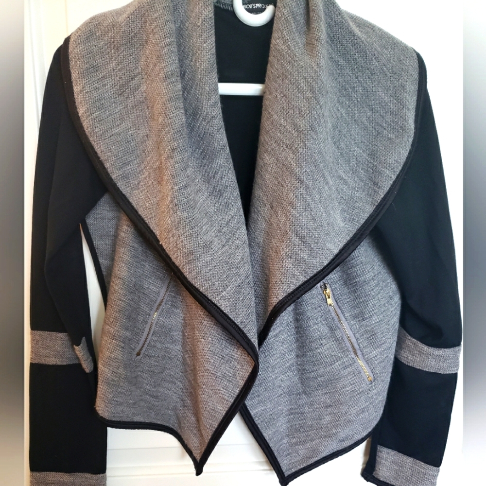 Bisou's Project Gray and Black Jacket
